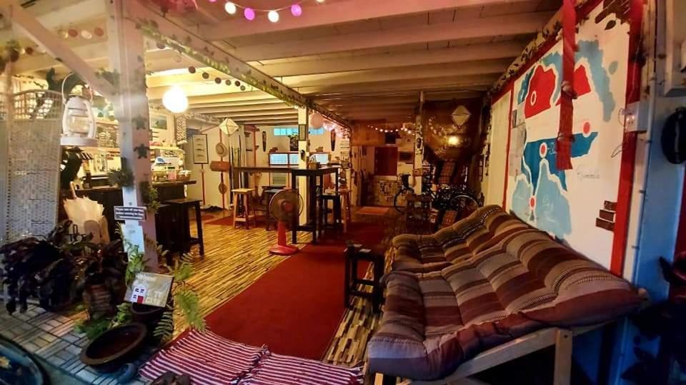 Thaimex Cafe & Homestay Backpackers- Adults Only Прачуап-Кхірі-Кхан Екстер'єр фото