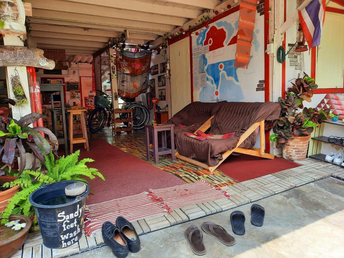 Thaimex Cafe & Homestay Backpackers- Adults Only Прачуап-Кхірі-Кхан Екстер'єр фото